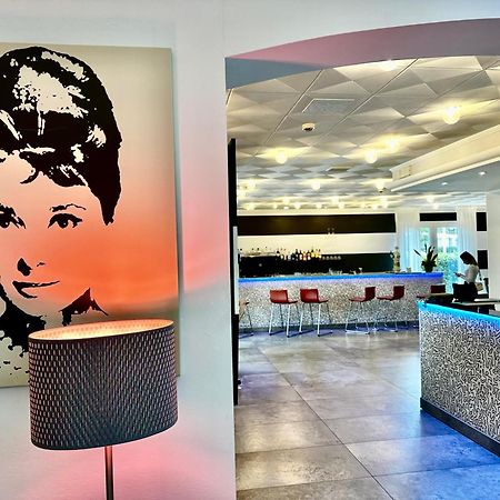 Hotel Etna - Nuova Gestione Romagnola All-Inclusive Spiaggia Parcheggio Riccione Dış mekan fotoğraf