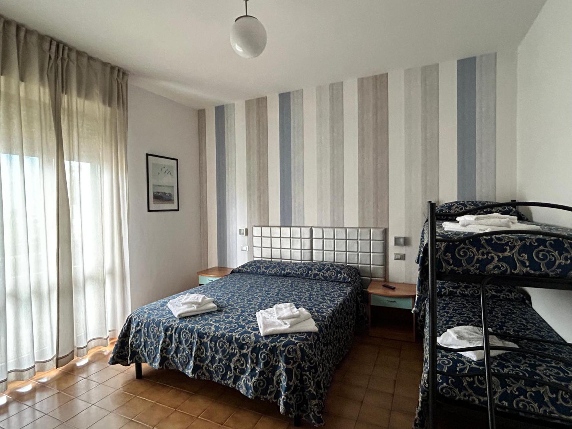 Hotel Etna - Nuova Gestione Romagnola All-Inclusive Spiaggia Parcheggio Riccione Dış mekan fotoğraf