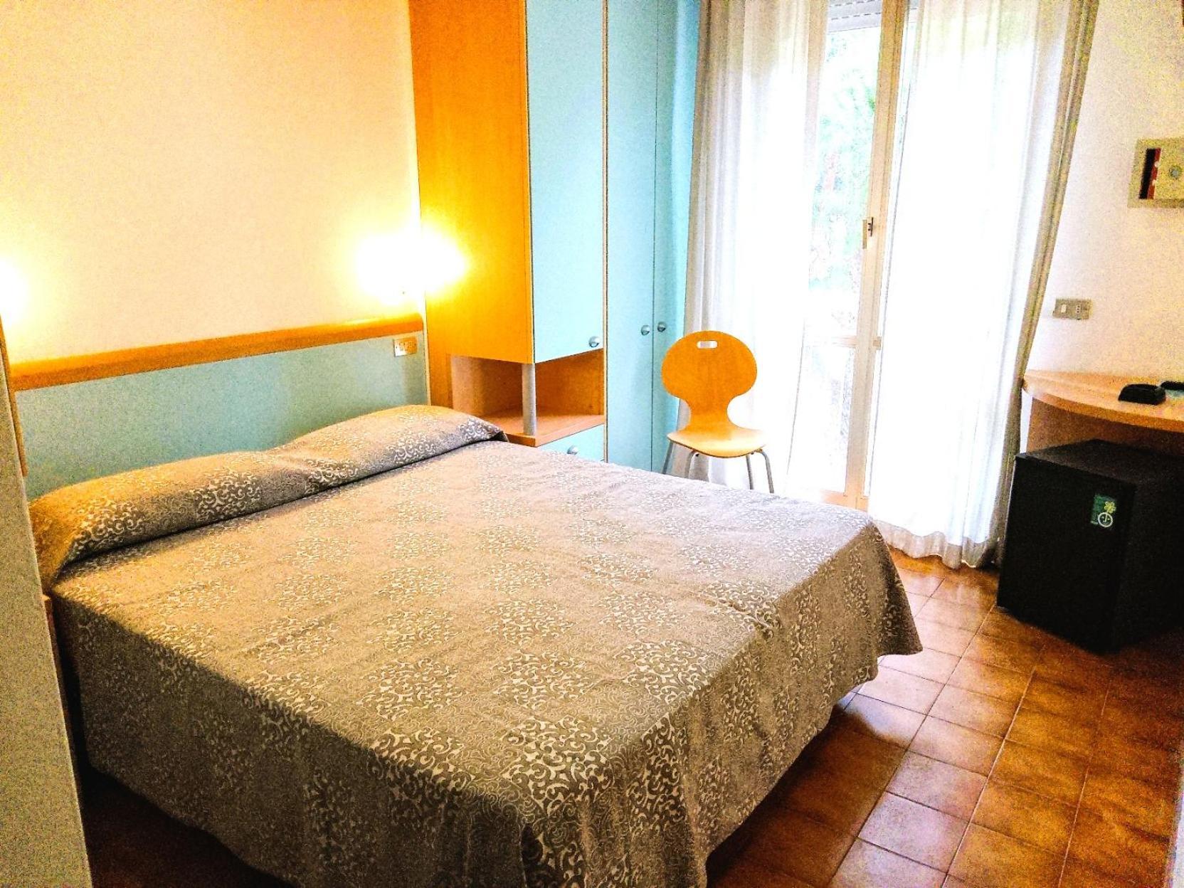 Hotel Etna - Nuova Gestione Romagnola All-Inclusive Spiaggia Parcheggio Riccione Dış mekan fotoğraf