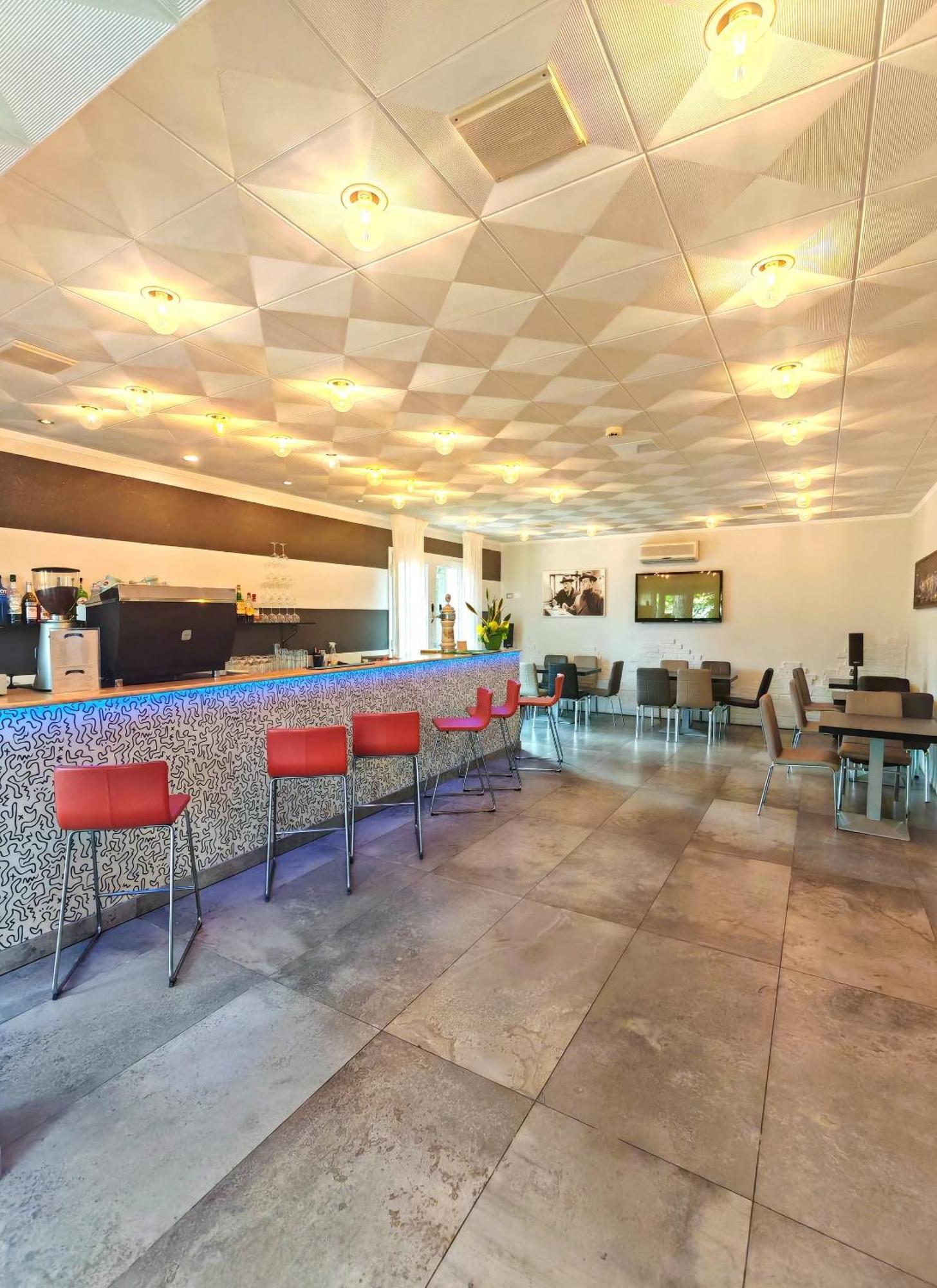 Hotel Etna - Nuova Gestione Romagnola All-Inclusive Spiaggia Parcheggio Riccione Dış mekan fotoğraf