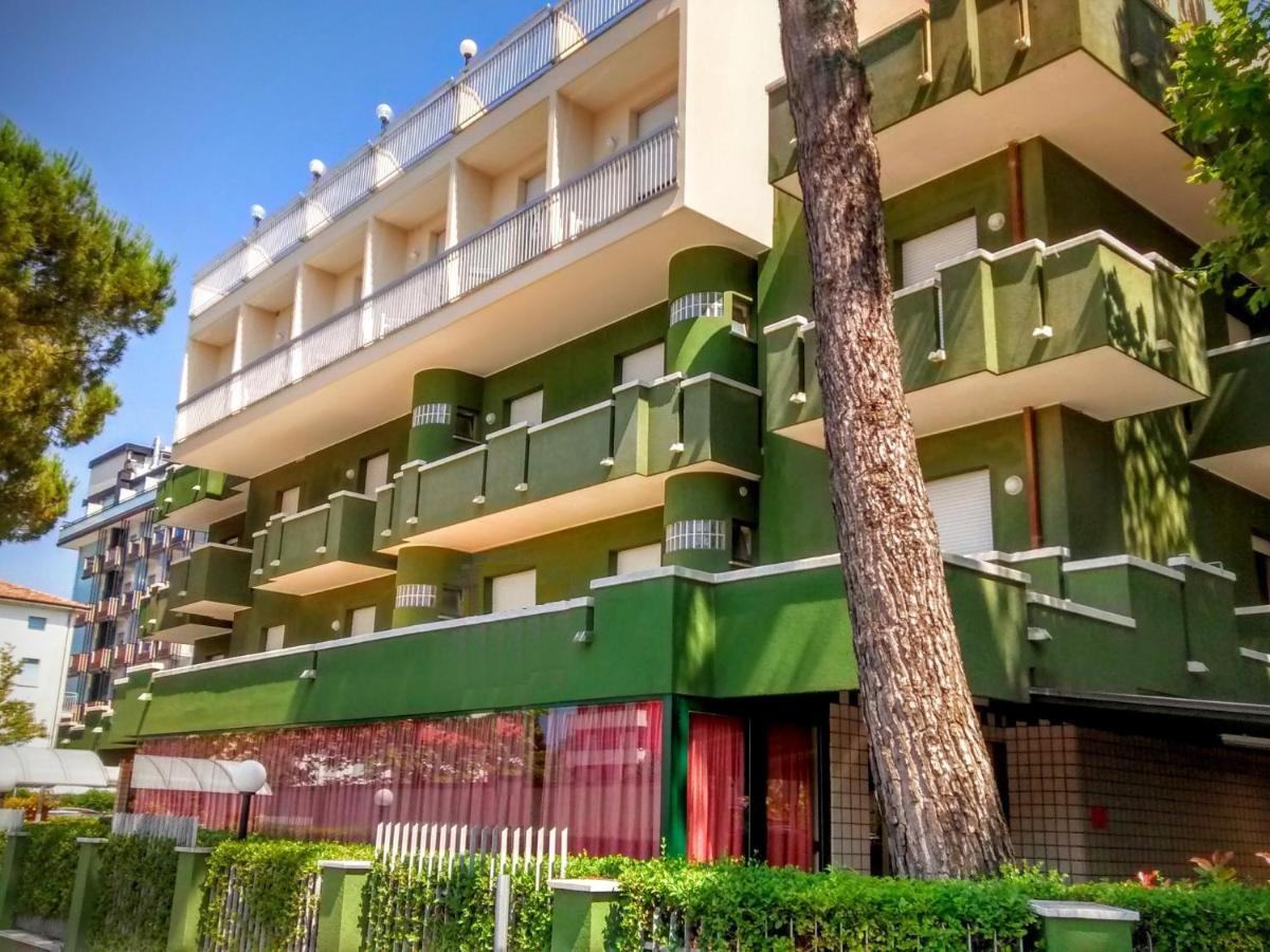 Hotel Etna - Nuova Gestione Romagnola All-Inclusive Spiaggia Parcheggio Riccione Dış mekan fotoğraf